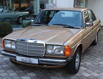 Mercedes-Benz 230E, gold, BJ 1982